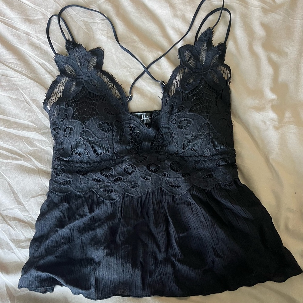 Small lace crop top- brand new!